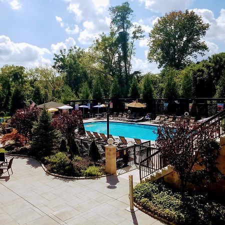 New Hope Inn & Suites エクステリア 写真