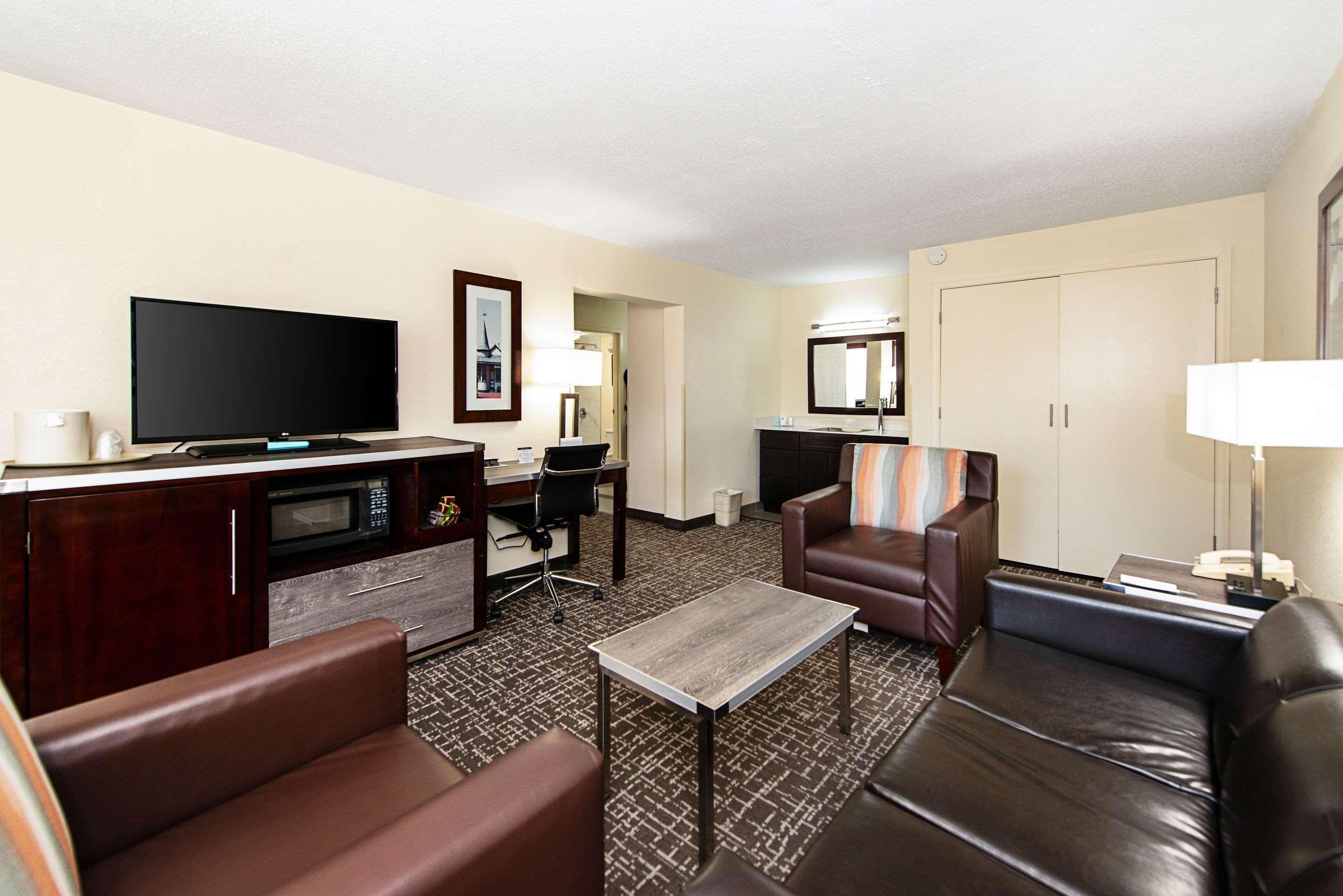 New Hope Inn & Suites エクステリア 写真