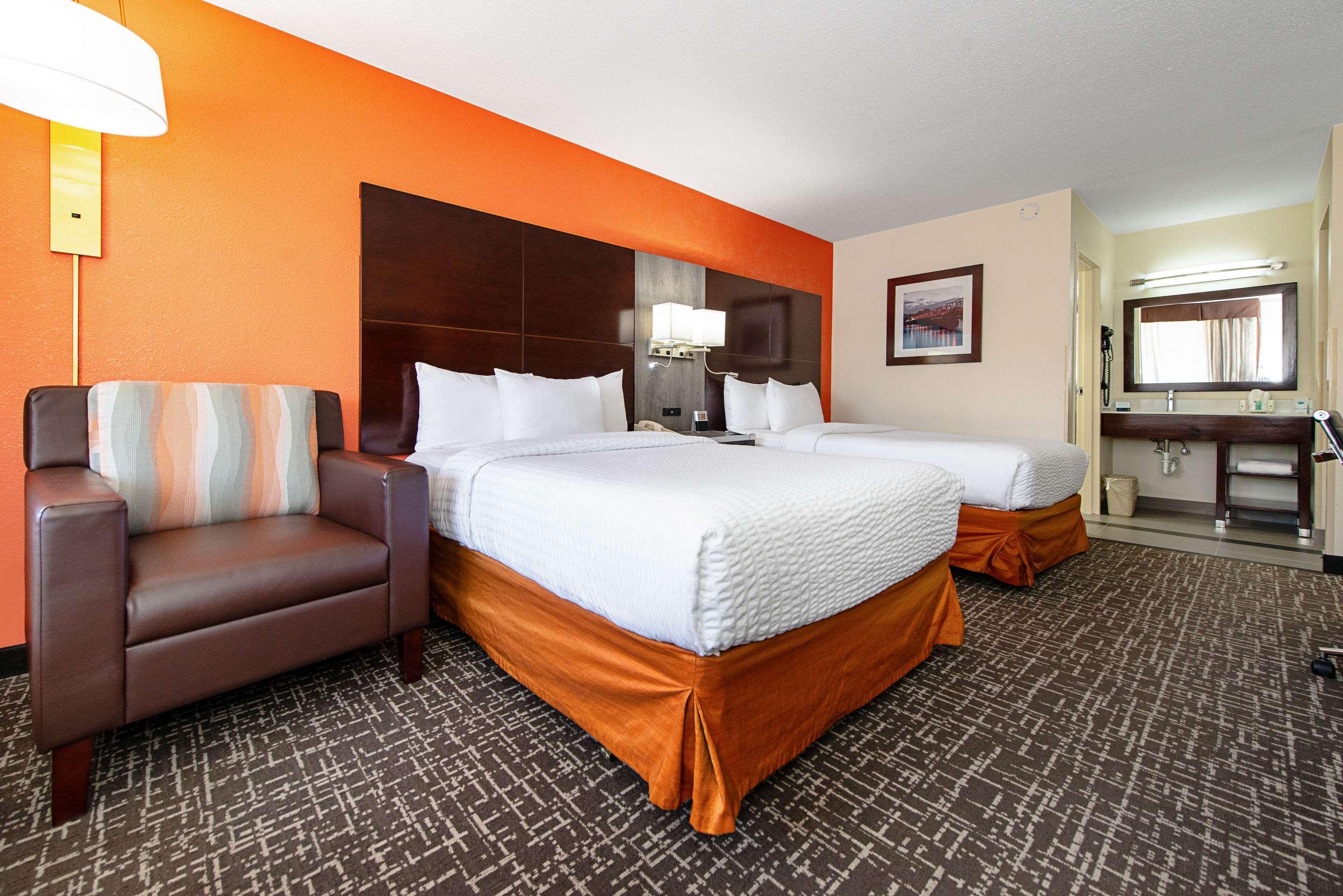New Hope Inn & Suites エクステリア 写真